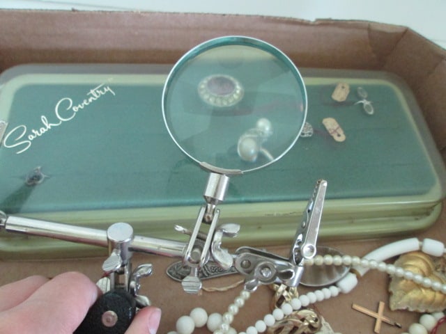 Vintage Sarah Coventry Ring Holder, Vintage Rings, White Beaded Necklaces, - 3