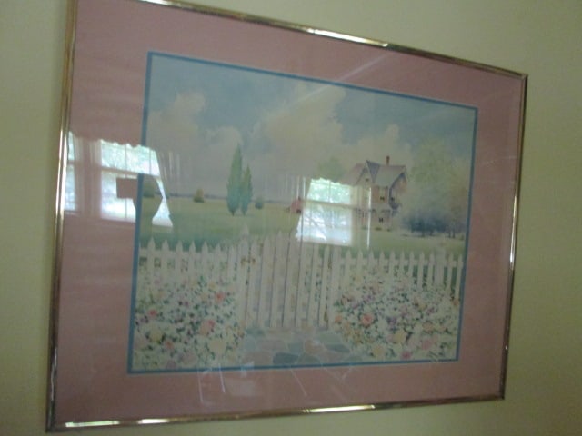 Room Contents-Bedding, Towels, Framed Prints, Office Supplies, Christmas Decorations, - 4