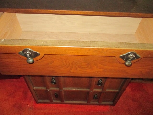 Vintage Harbour House Furniture Oak Spanish Revival Style 4 Drawer Chest with Laminate Top - 2