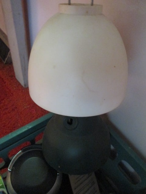 Crate of Various Style/Wattage Lightbulbs, Flashlight and Lanterns - 3