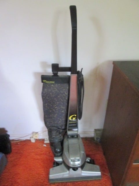 Kirby G Six Performance Upright Vacuum Cleaner: powers on, Local Pickup Only