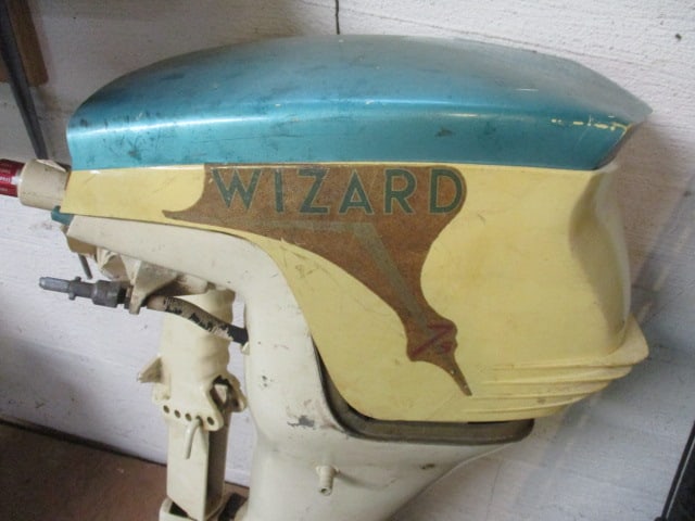 Vintage Western Auto "Wizard" 7.5 Hp Boat Motor - 2