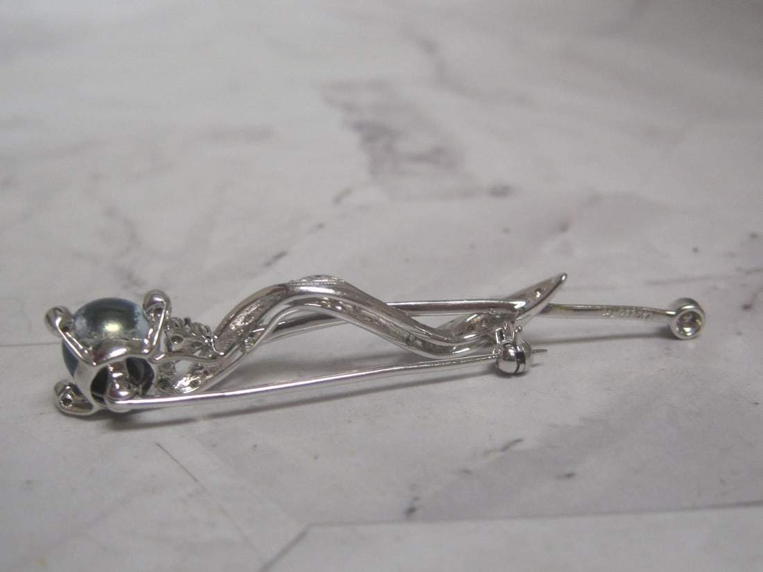 14k White Gold Black Pearl & Diamond Pendant - 5