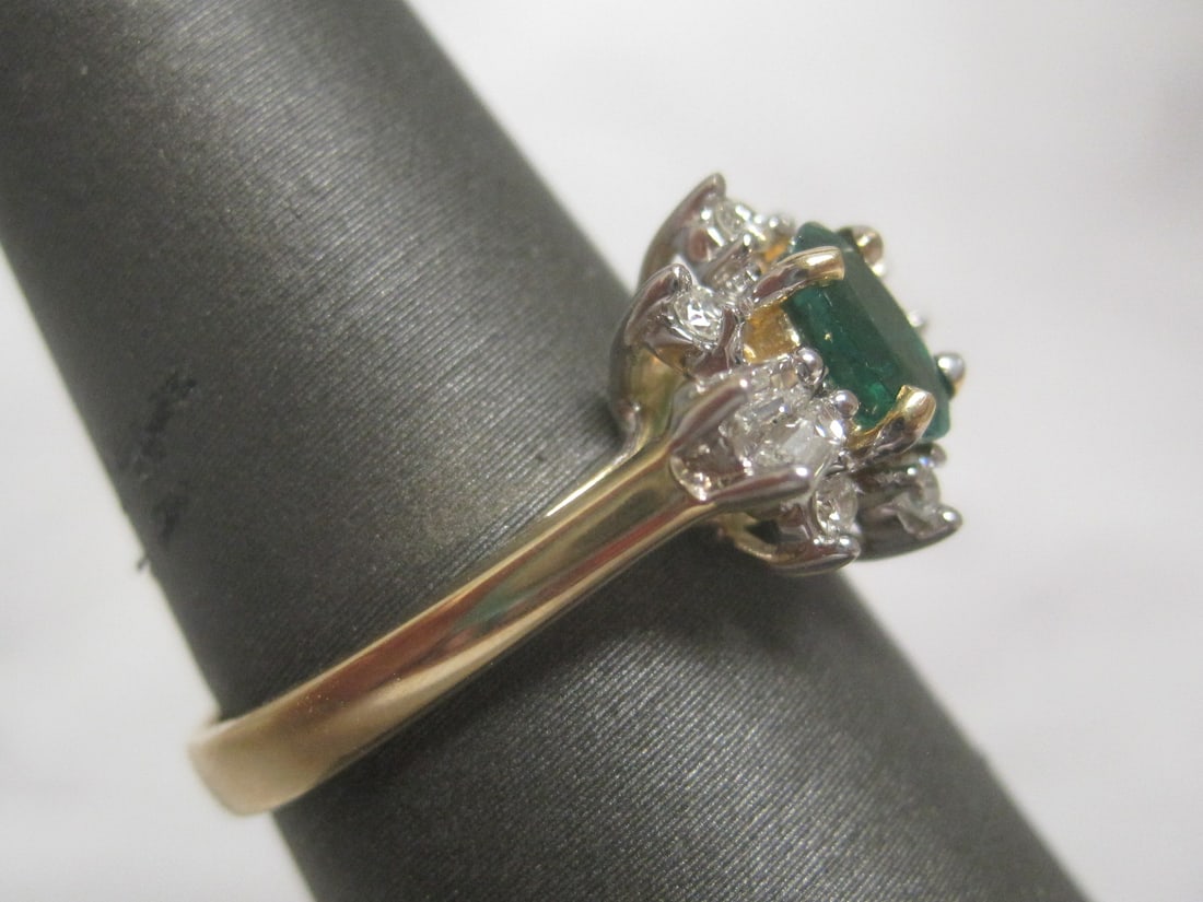 14k Gold Emerald & Diamond Ring appraised at $1250 - 3