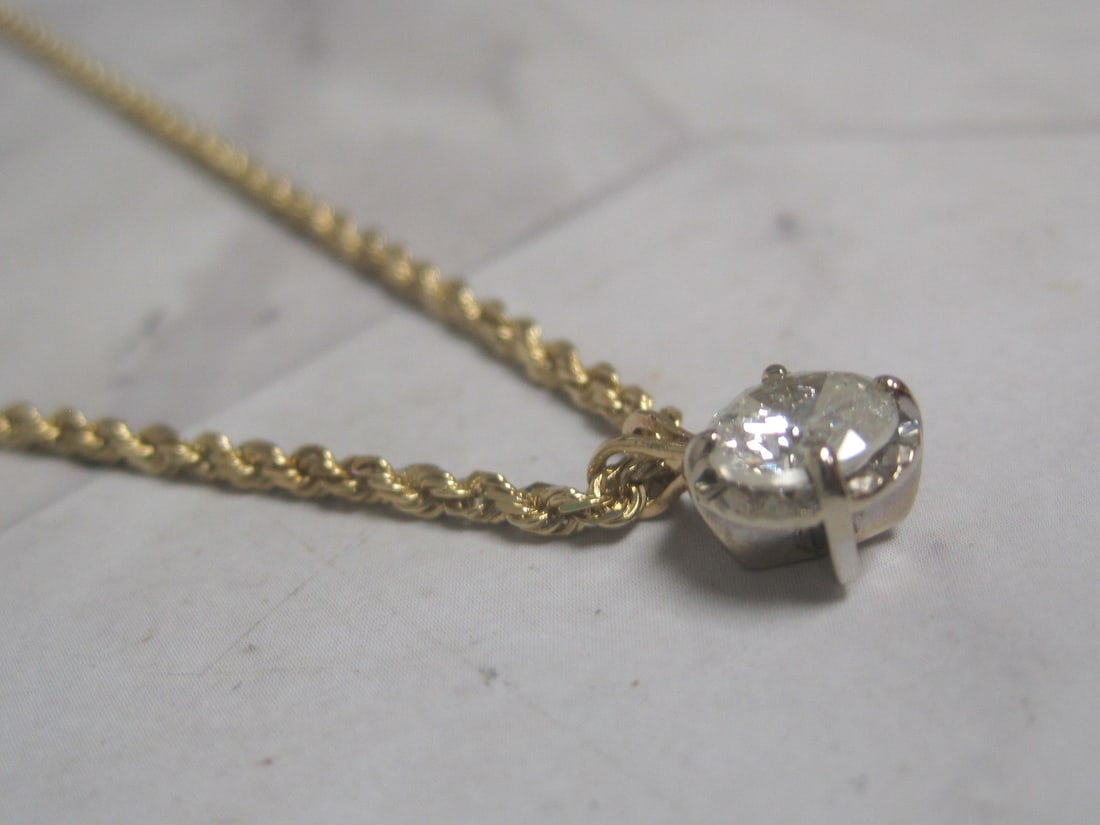 14k Gold 1.00 Carat Diamond Pendant Necklace appraised at $5,500 - 4