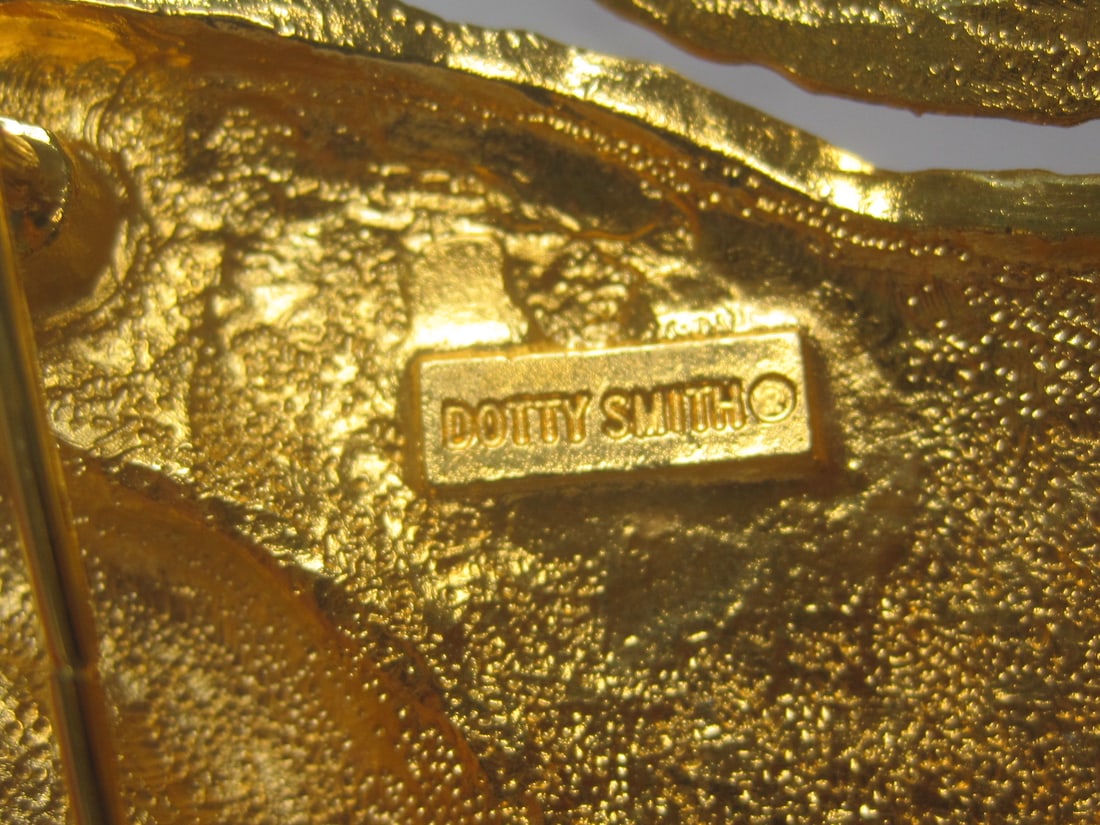 Dotty Smith Goldtone Large Belt Buckle - 5