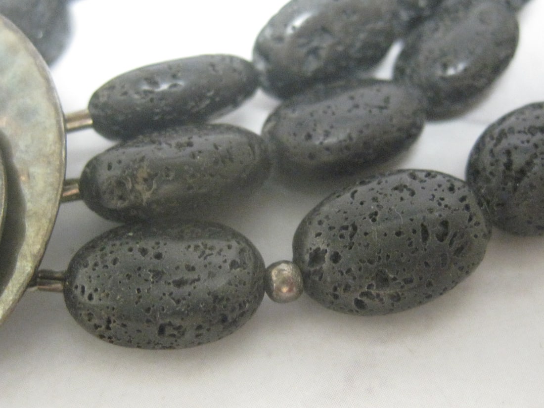 Silpada Black Lava Bead Bracelet with Hammered Sterling Silver Toggle Clasp - 3