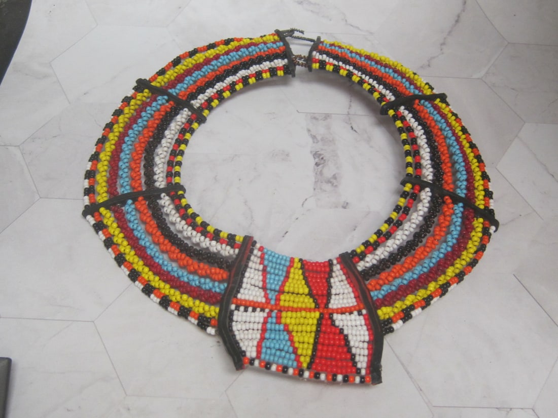 African Tribal Style Collar Necklace: .