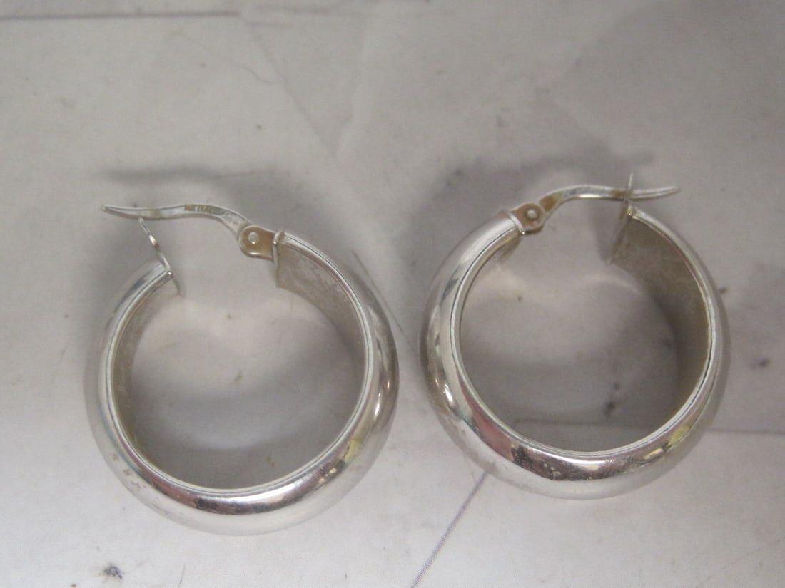 14k White Gold Wide Hoop Earrings: Weighs 3 grams