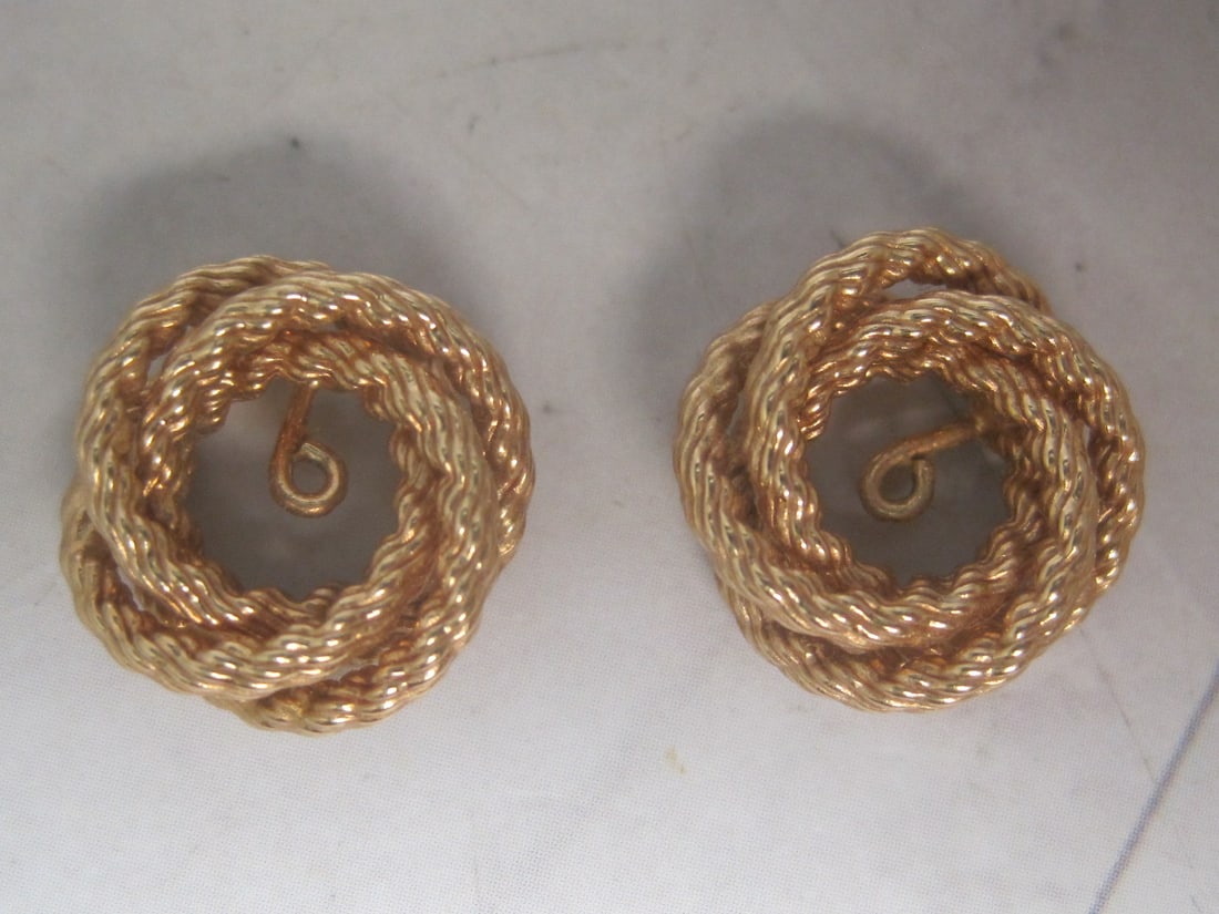 14k Gold Twisted Rope Earrings Jackets: Weighs 2.8 grams
