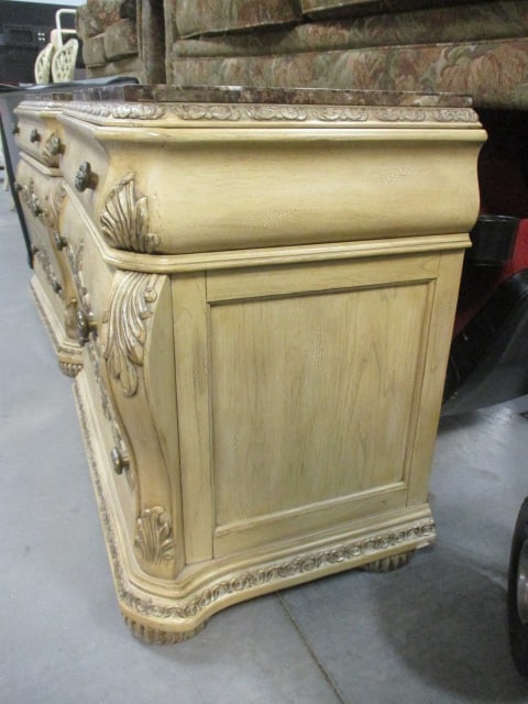 Schnadig Furniture Traditional Tuscan Style 3 Drawer Nightstand Chest - 3