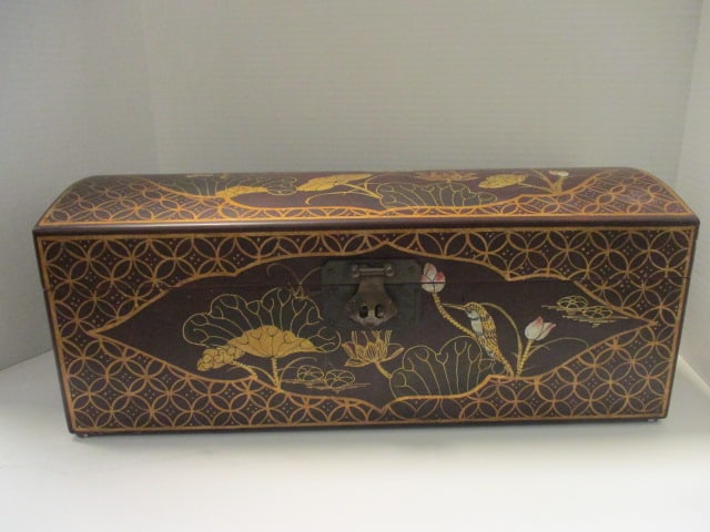 Hand Decorated Asian Style Black & Gold Lacquer Box - 2
