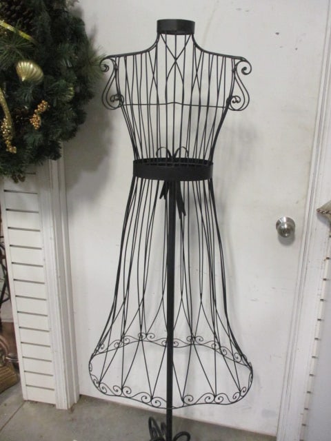 Black Metal Wire Dress Form Mannequin w/Scrollwork Base - 8