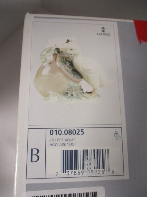 Lladro "How Are You?" Figurine in Box - 2