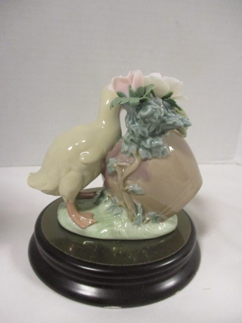 Lladro "How Are You?" Figurine in Box - 5