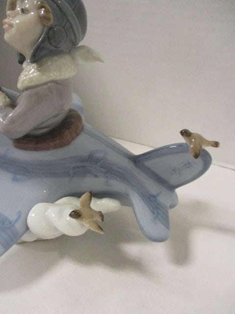 Lladro "Over the Clouds" Figurine in Box - 3