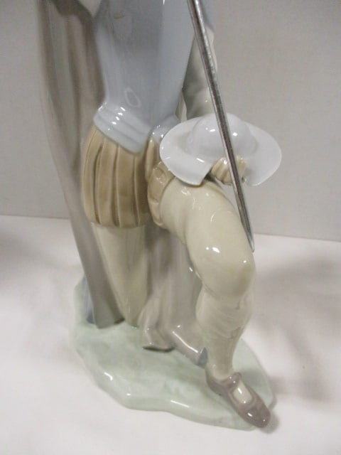Lladro The Quest Figurine with Wood Stand - 3
