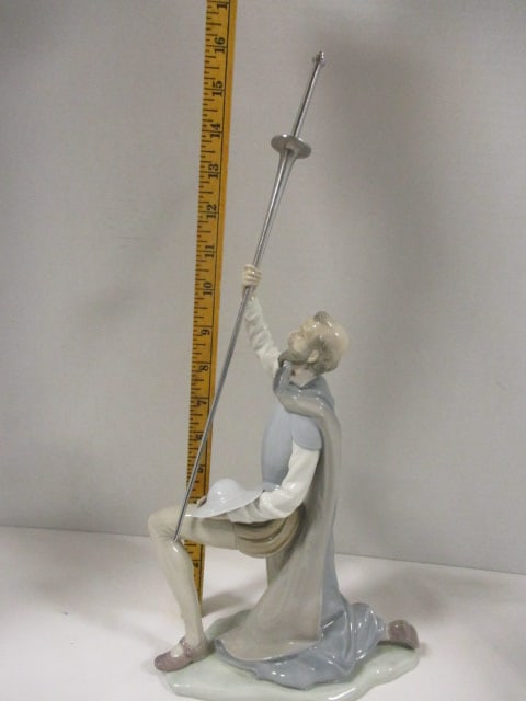 Lladro The Quest Figurine with Wood Stand - 7