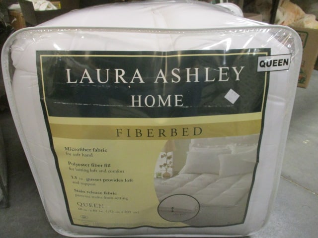 Laura Ashley Queen Fiberbed: 60 x 80