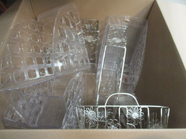 Wire Mesh Desk & Acrylic Desk Organizers: .