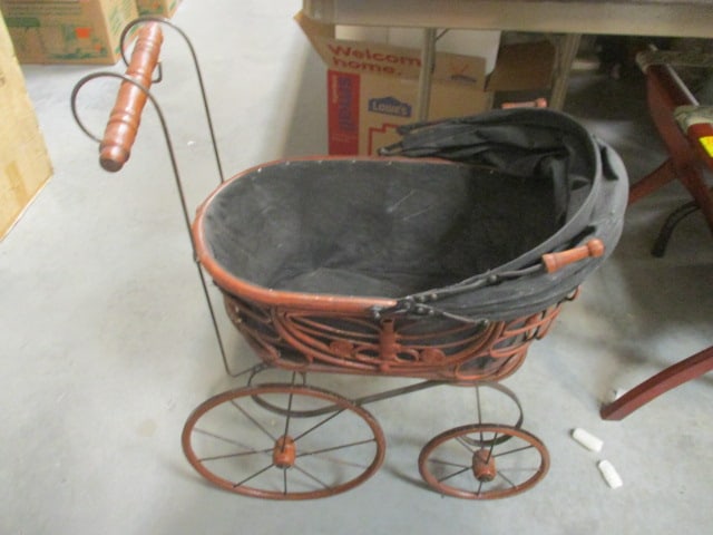 Victorian Style Doll Stroller w/Wire Spoke Wheels: .