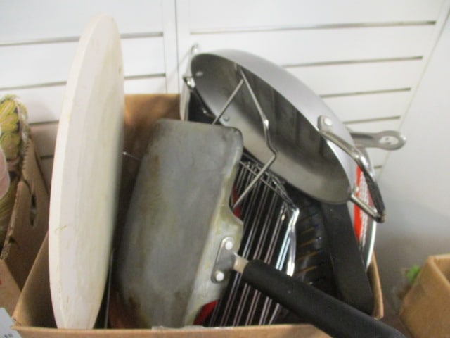 Pizza Stone, Cuisinart Fryer, Flat Griddle, etc.: see pictures
