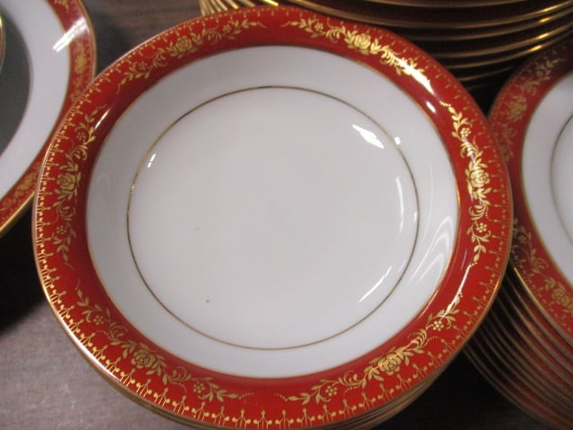 Noritake 'Goldhill' China Dinnerware Set (84 PCS) - 10