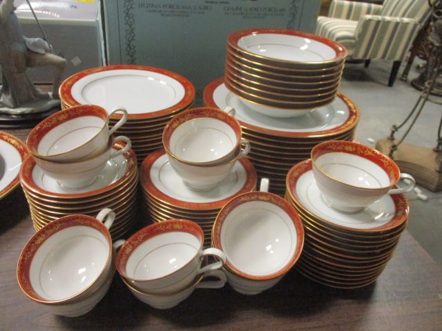 Noritake 'Goldhill' China Dinnerware Set (84 PCS) (1 of 17)