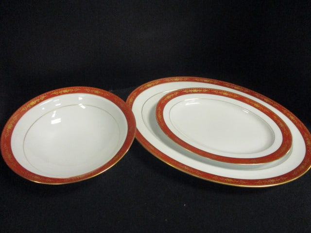 Noritake 'Goldhill' Serving Platters & Bowl: .