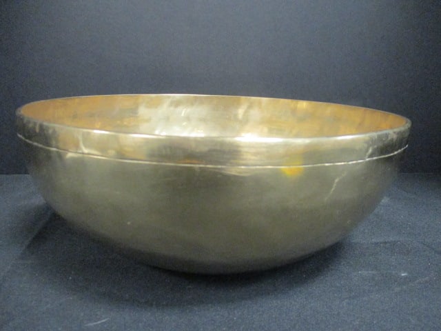 Hammered Brass Heavy Bowl: 10" Diam x 4" Deep
