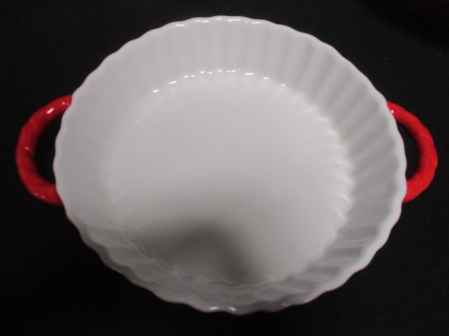 Pyrex & Anchor Hocking 9" Pie Plates, Handled Dish, & - 4