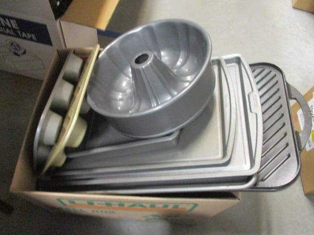 Bake Ware Grouping: see pictures