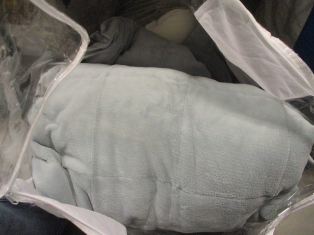King Size Blankets Grouping - 3