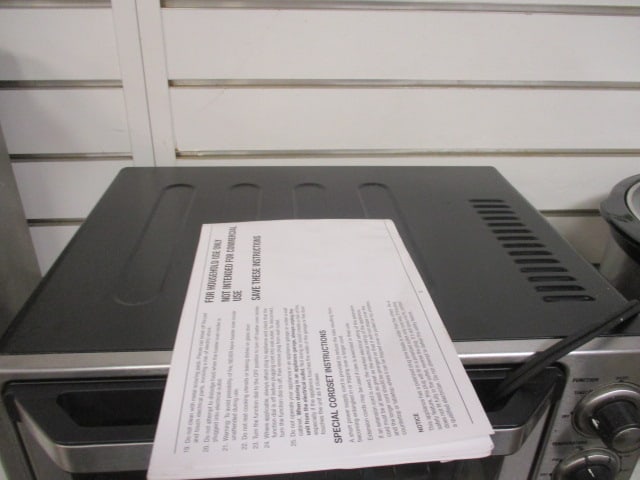 Cuisinart Toaster Oven - 2