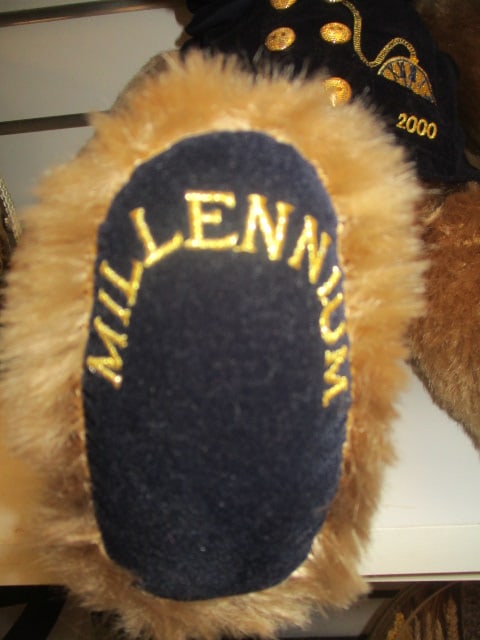 Harrod's Millenium 2000 Teddy Bear Collectible - 2