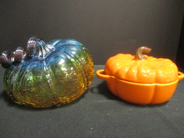 Crackle Glass Pumpkin (7") & Pumpkin Dutch Oven (6"): .
