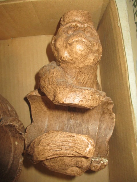 Monkey Curtain Rod Holder (2) & 2 Pine Cone Finials - 3
