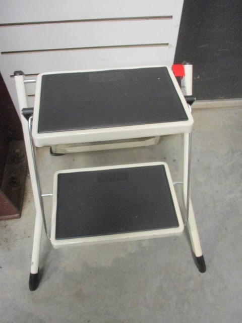 Polder 2 Step Stool & Light Bulb Changing Kit - 2