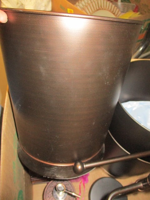 Bronze Tone Metal Bath accessories - 2