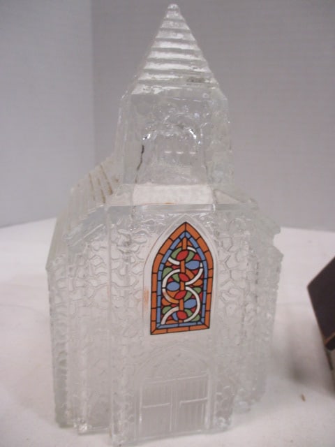 Glass Church, Noah's Ark Figurine, etc. - 2