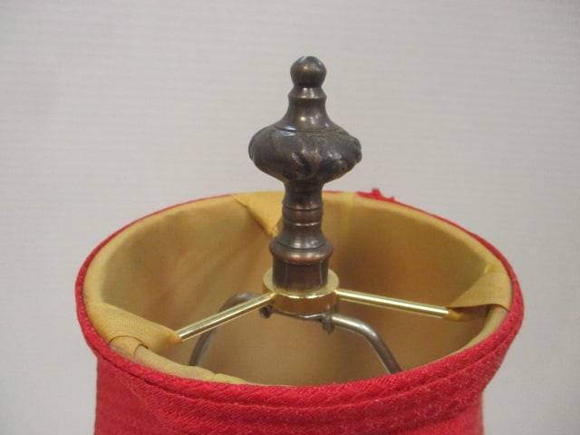 Giraffe Lamp 24" w/Textured Bronze Tone Metal Base - 2