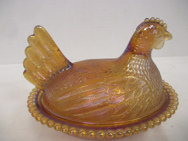 Marigold Irridescent Hen on Nest w/beaded edge - 3