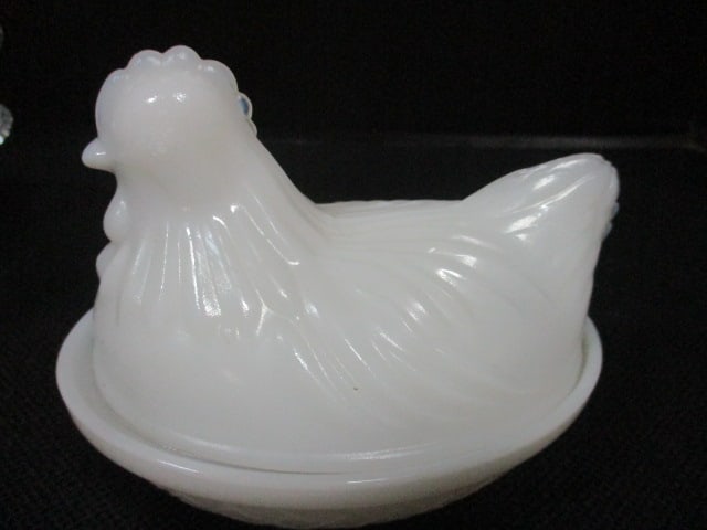 Clear Glass 7" Hen on Nest (cracked) & Milk Glass 4 1/2" Hen on Nest - 2