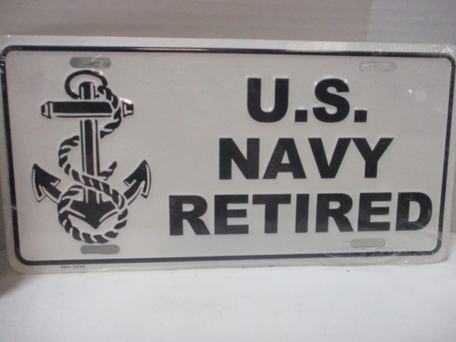 1910 Torpedo Metal Ser ing Tray (14 x 9) & US Navy Retired License Plate - 2