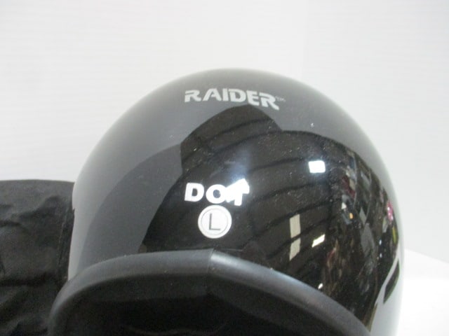 Raider Dot Approved (L) Motorcycle Helmet w/bag - 7