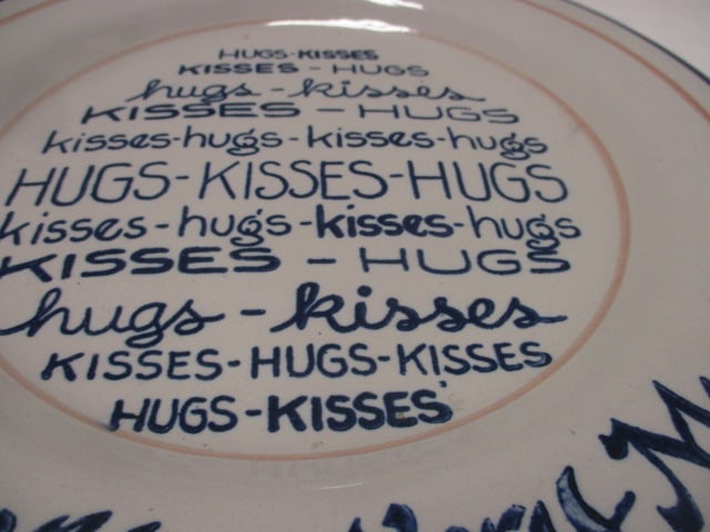 Louisville Stoneware 'Hugs & Kisses' Platter made in Kentucky - 3