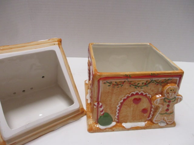 Home for the Holidays Cookie Jar - 7