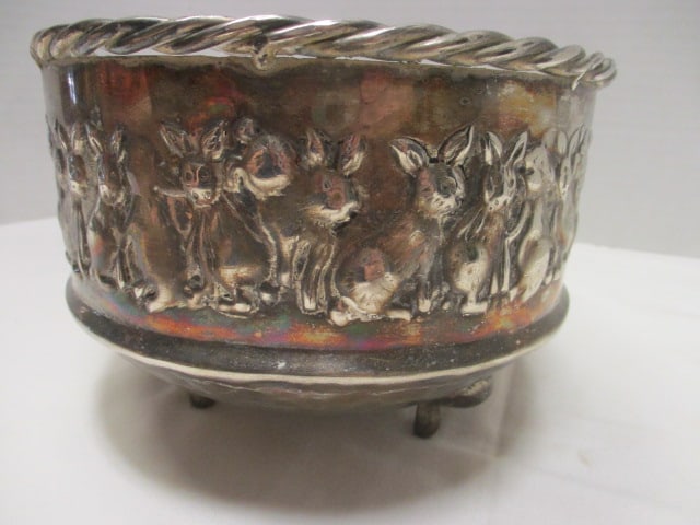 Hammered Silvertone Metal Footed bowl w/Raised Rabbit Design - 4