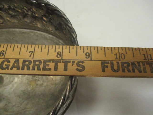 Hammered Silvertone Metal Footed bowl w/Raised Rabbit Design - 6