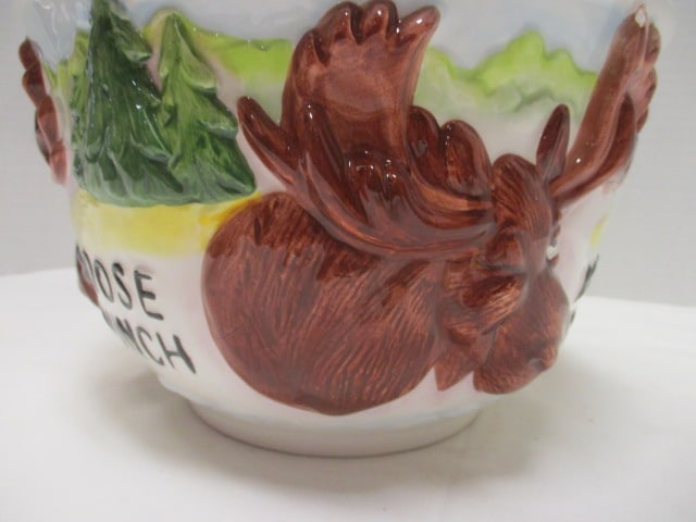 Harry & David Moose Munch Serving Bowl - 3